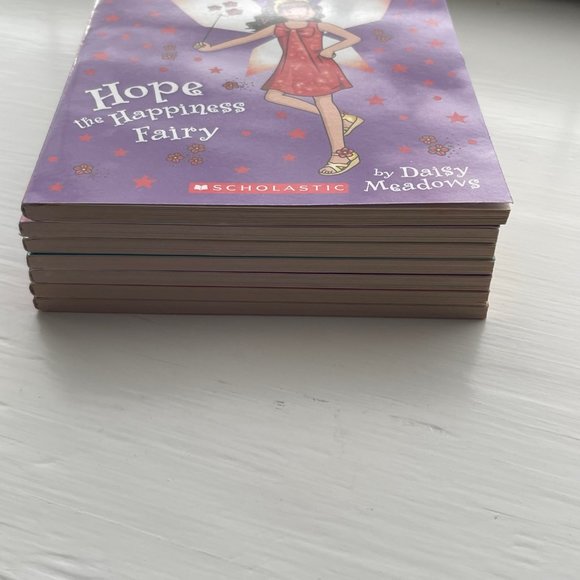 Rainbow Magic The Princess Fairies 7 Book Lot - Picture 11 of 14